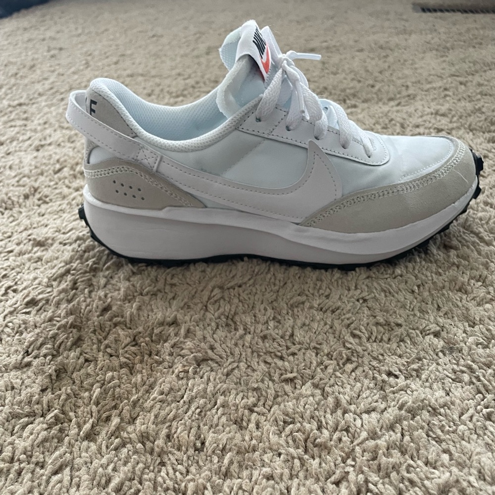 Nike Women’s Waffle Debut